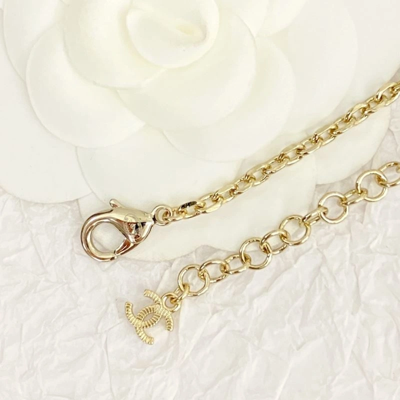 Reliable Chanel Necklaces 230392
