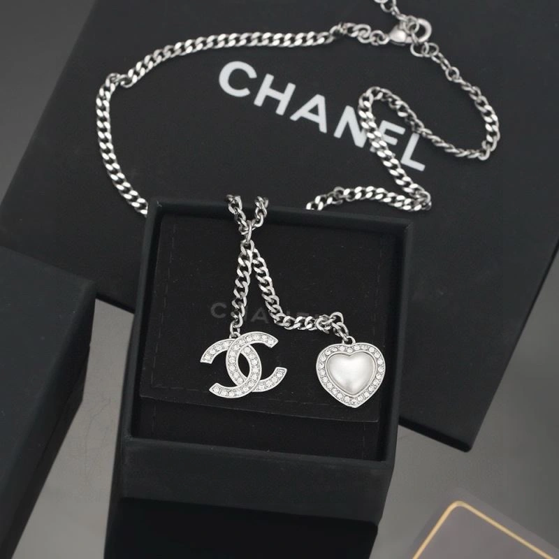 Chanel Necklaces Youthful 230378