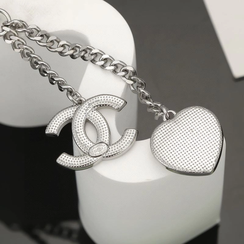 Chanel Necklaces Youthful 230378