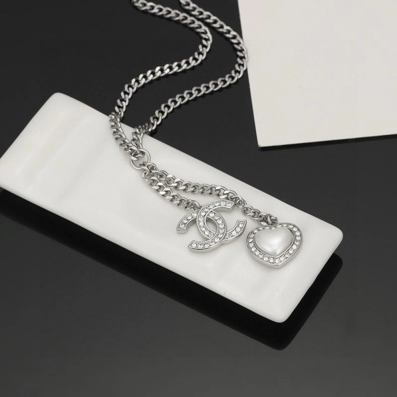 Chanel Necklaces Youthful 230378