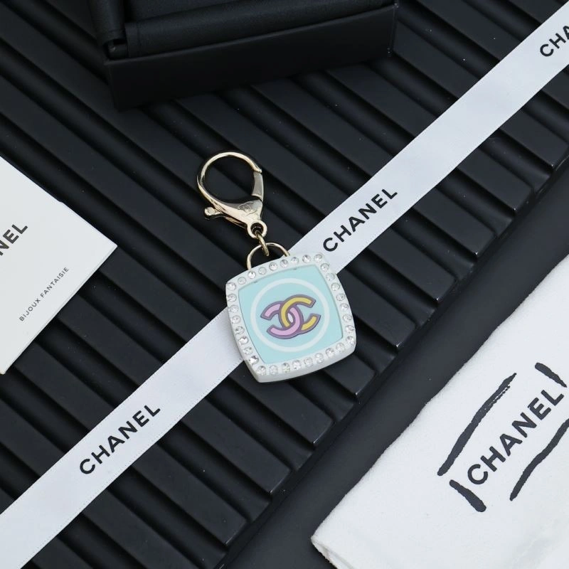 Chanel Necklaces UrbanChic 230428