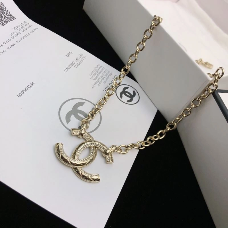 Vibrant Chanel Necklaces 230365