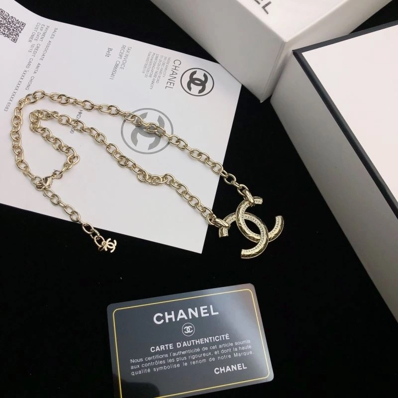 Vibrant Chanel Necklaces 230365