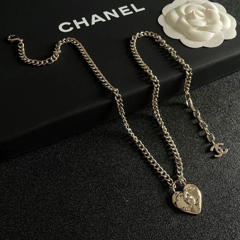 Resilient Chanel Necklaces 230385