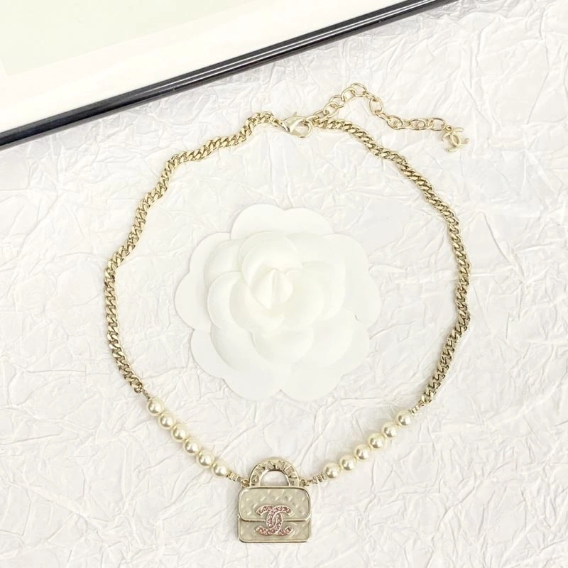 Cozy Chanel Necklaces 232093