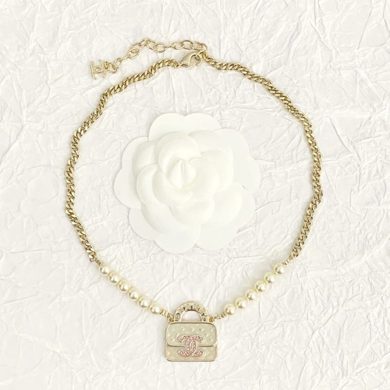 Cozy Chanel Necklaces 232093