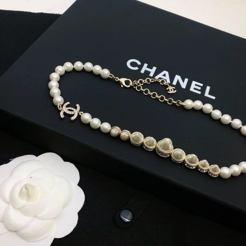 EyeCatching Chanel Necklaces 232123