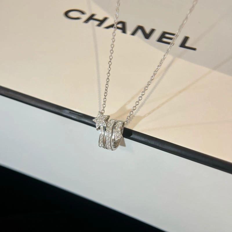 Bold Chanel Necklaces 232091