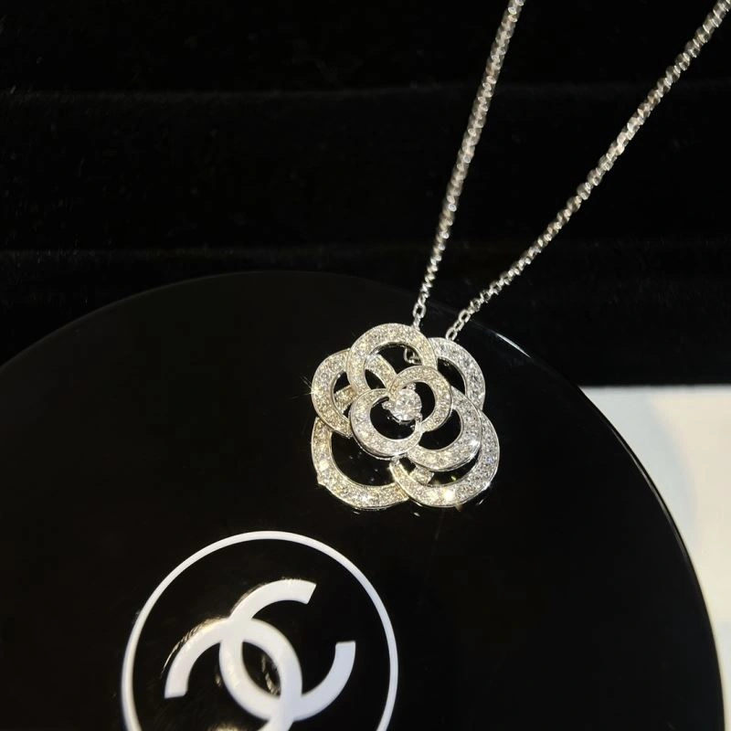 Colorful Chanel Necklaces 232097