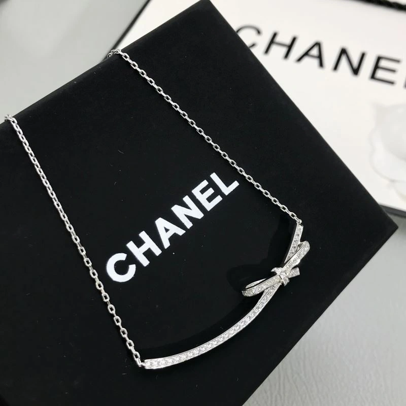 Chanel Necklaces ModernLook 232077