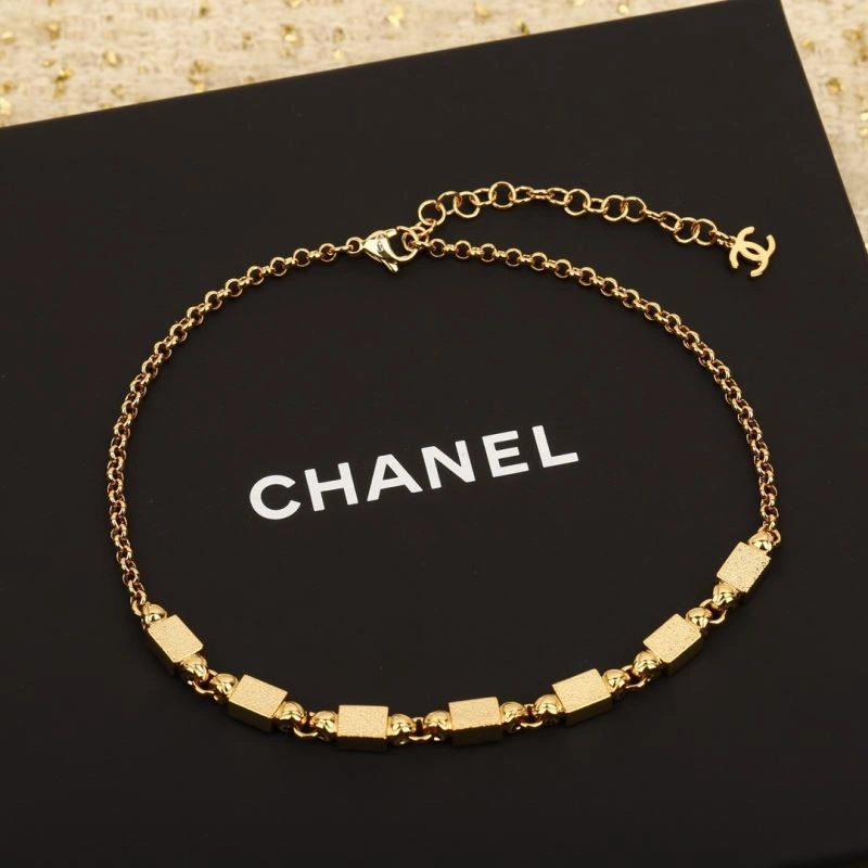 Minimalist Chanel Necklaces 232088