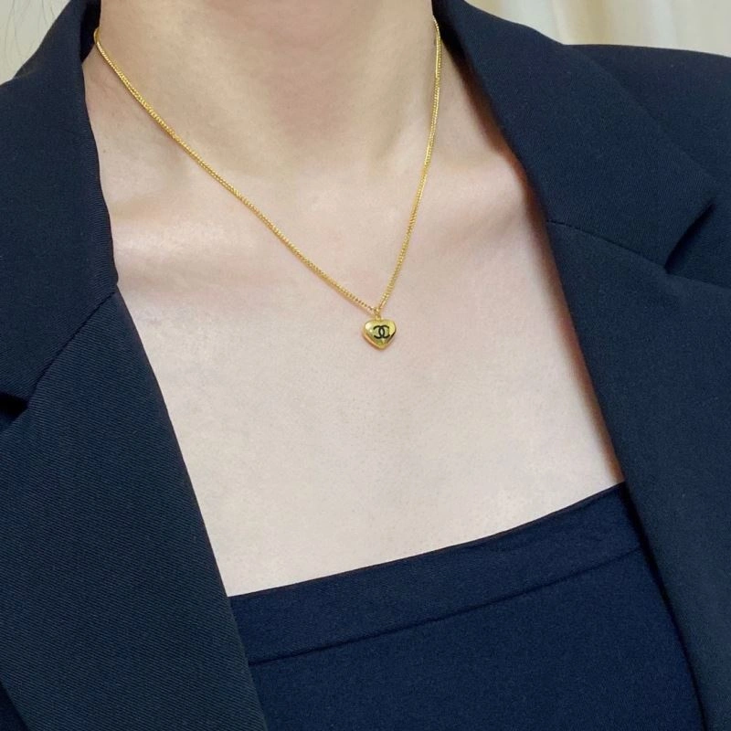 Chanel Necklaces Soft 232098