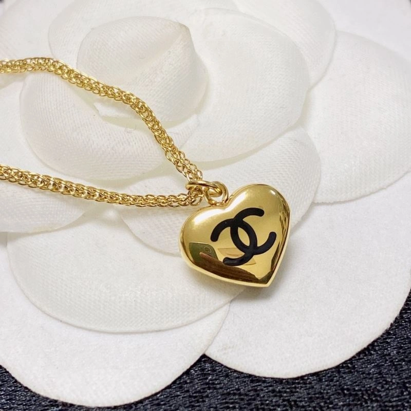 Chanel Necklaces Soft 232098