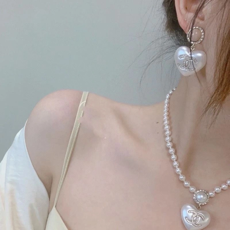Chanel Necklaces Trendsetting 232044