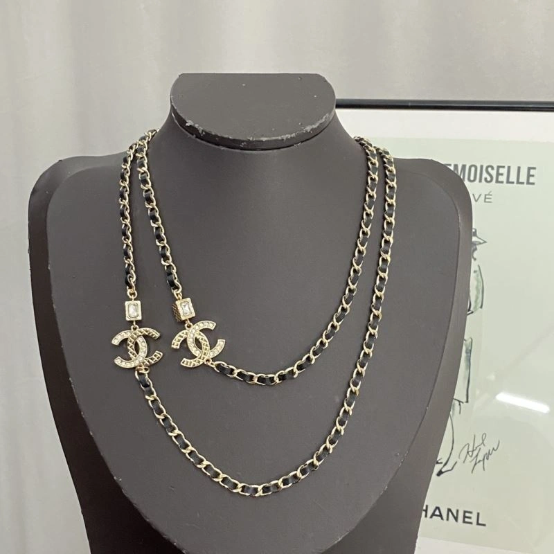 Chanel Necklaces Compact 232038