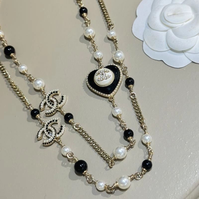 Contemporary Chanel Necklaces 232039