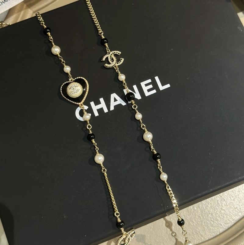 Contemporary Chanel Necklaces 232039