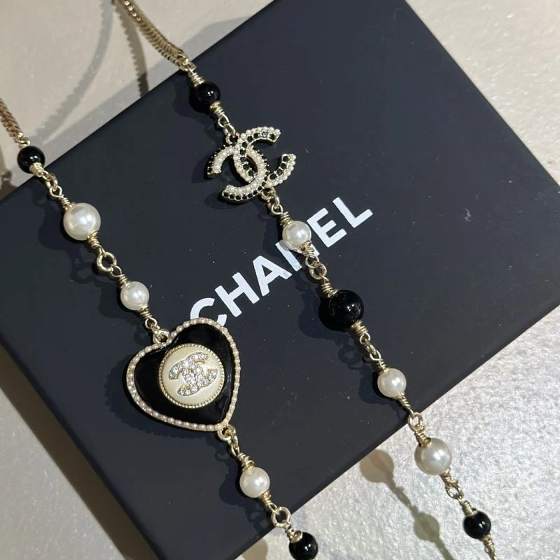 Contemporary Chanel Necklaces 232039