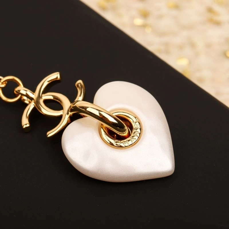 Sustainable Chanel Necklaces 232012