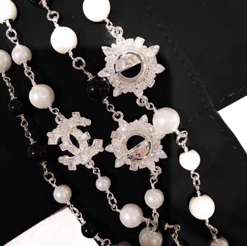 Classic Chanel Necklaces 232057