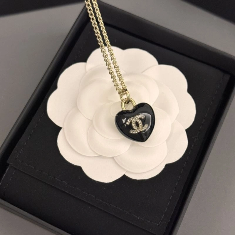 Chanel Necklaces Breathable 231984