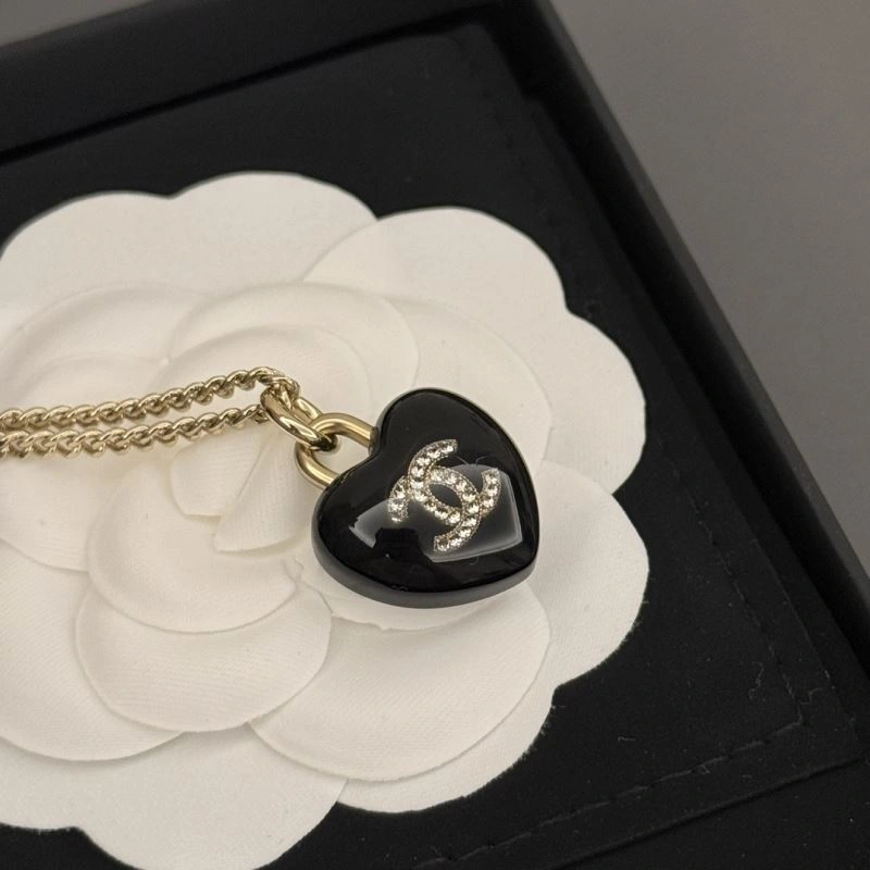 Chanel Necklaces Breathable 231984