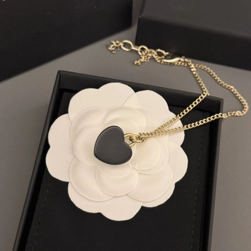 Chanel Necklaces Breathable 231984