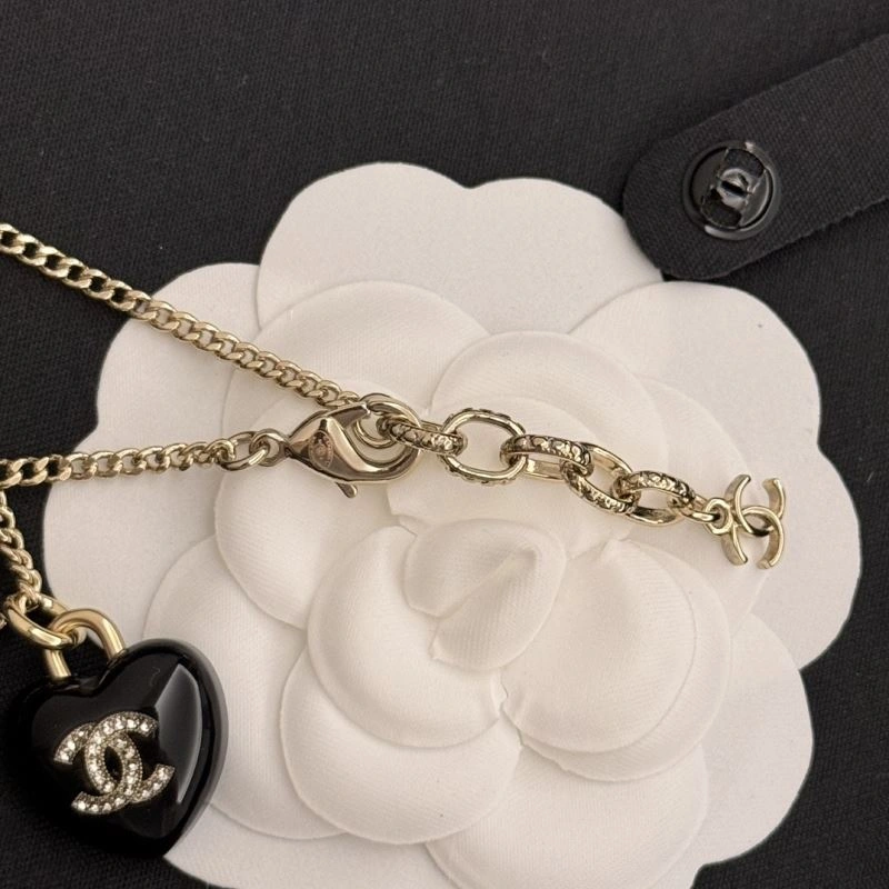 Chanel Necklaces Breathable 231984
