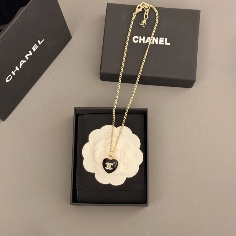 Chanel Necklaces Breathable 231984