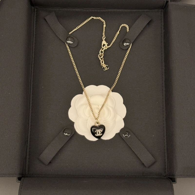 Chanel Necklaces Breathable 231984