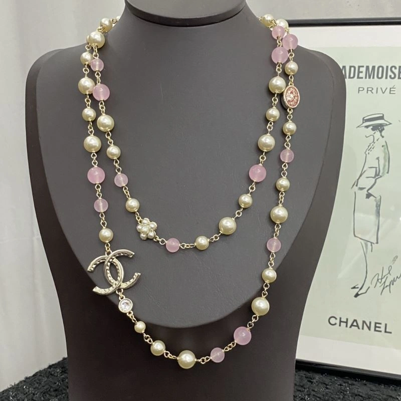 Bright Chanel Necklaces 231977