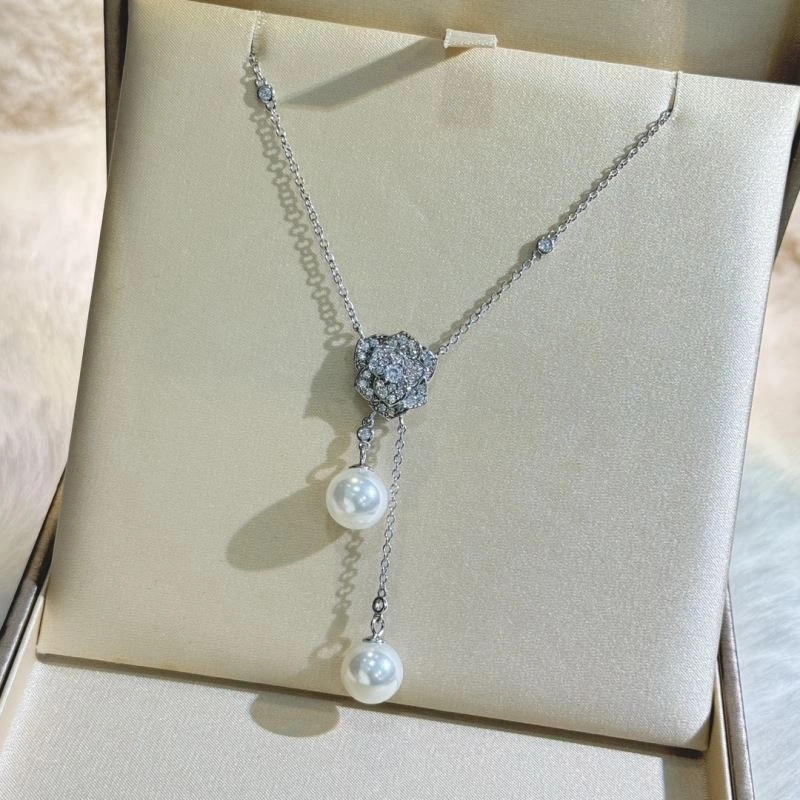 Refined Chanel Necklaces 231706
