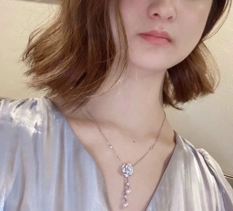 Refined Chanel Necklaces 231706