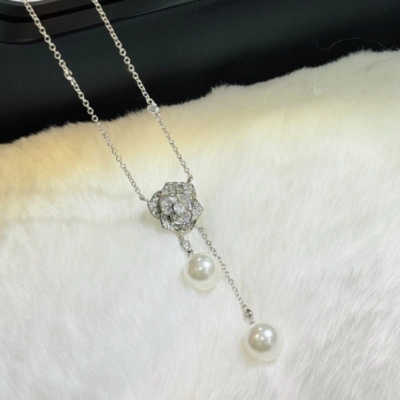 Refined Chanel Necklaces 231706