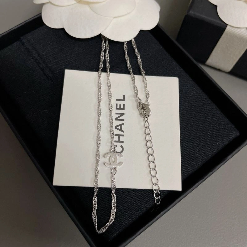 Chanel Necklaces Effortless 231560