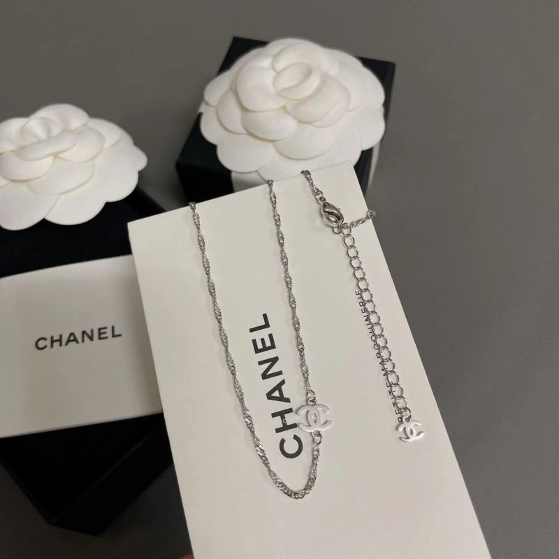 Chanel Necklaces Effortless 231560