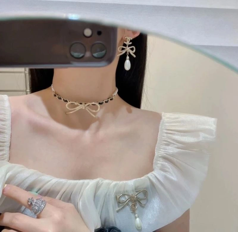 Chanel Necklaces Upgraded 231557