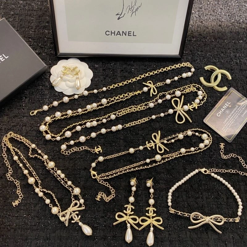 Chanel Necklaces Upgraded 231557
