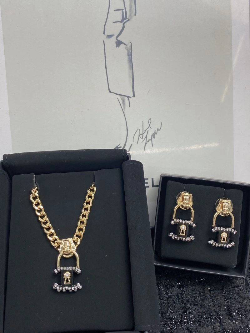 StreetReady Chanel Necklaces 231536