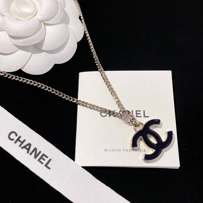 Chanel Necklaces Contemporary 231544