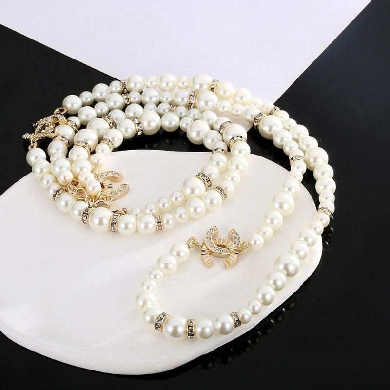 Tailored Chanel Necklaces 231551