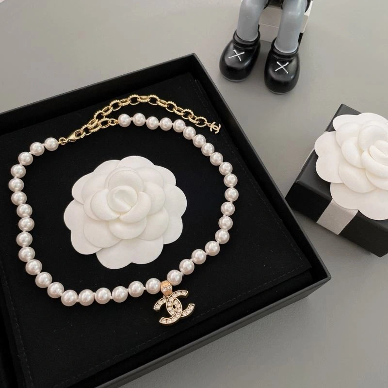 Chanel Necklaces Colorful 231629