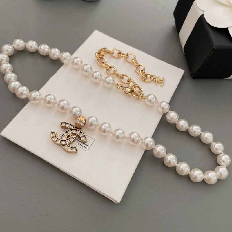 Chanel Necklaces Colorful 231629