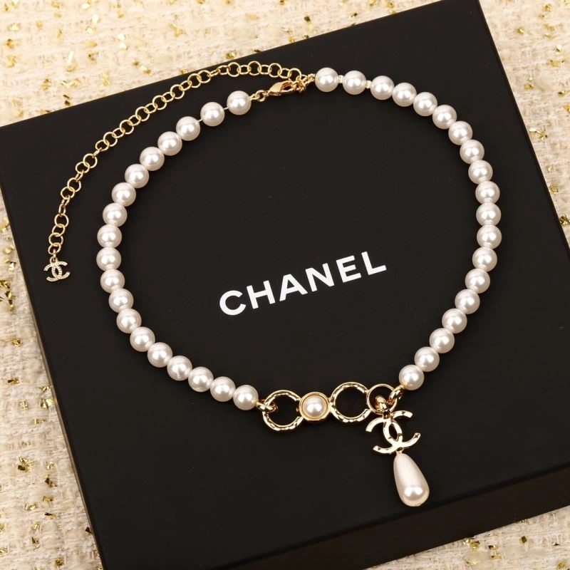 Affordable Chanel Necklaces 231550