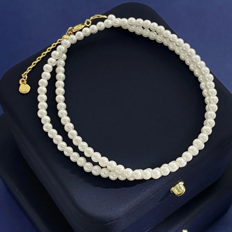 Chanel Necklaces Versatile 231542