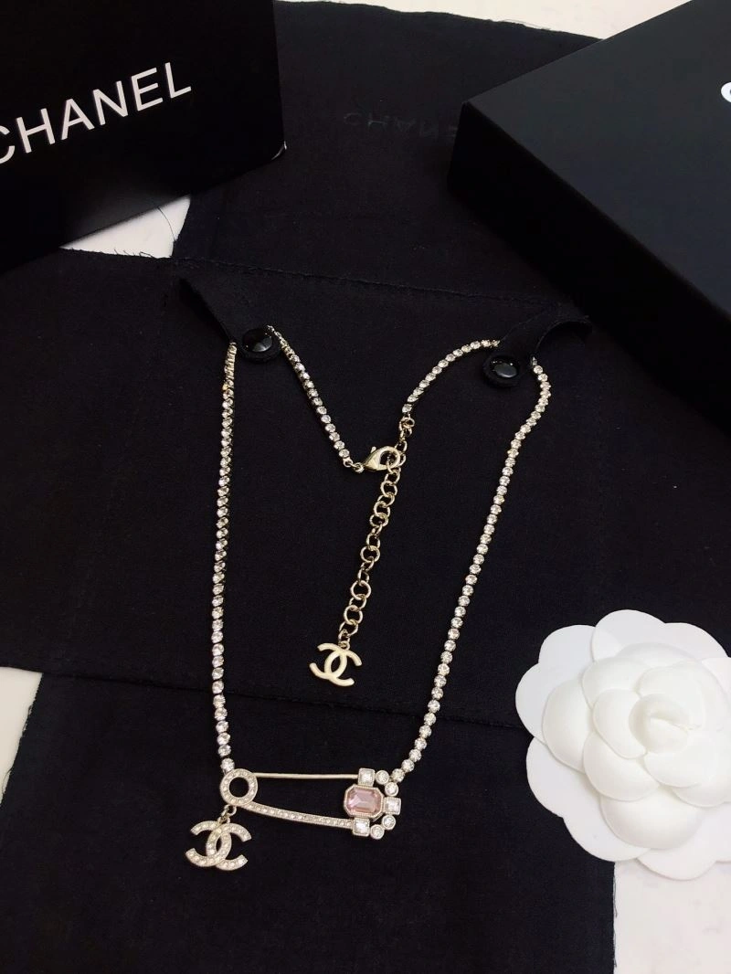 Chanel Necklaces Effortless 231596