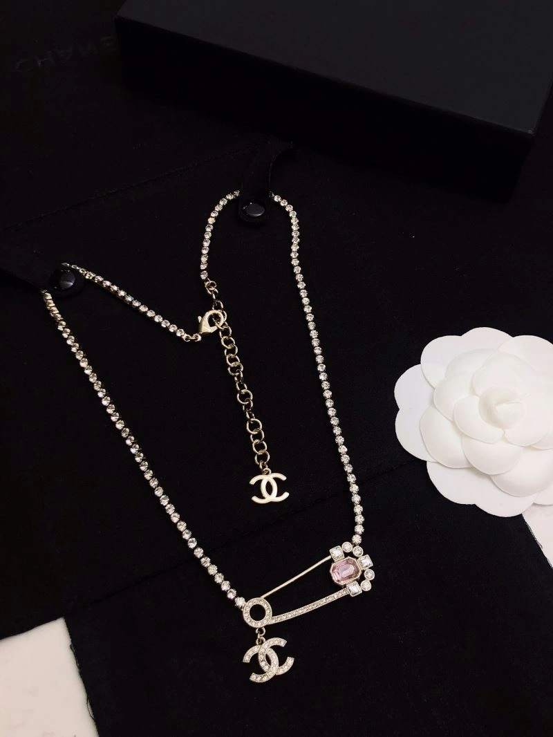 Chanel Necklaces Effortless 231596
