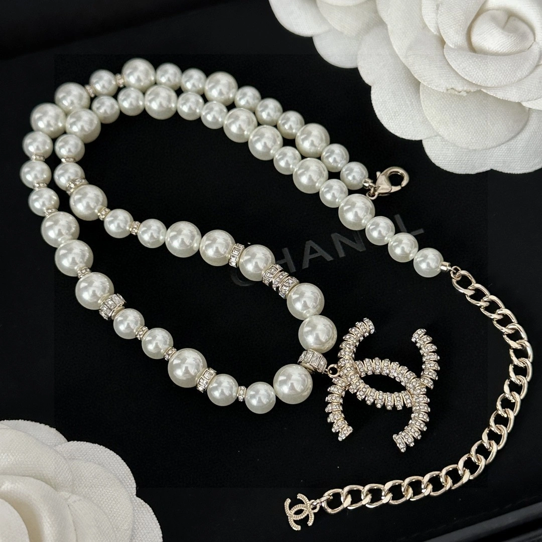 Chanel Necklaces Premium 231537