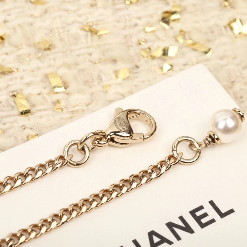 Trendsetting Chanel Necklaces 231621