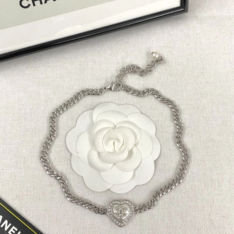 Supportive Chanel Necklaces 231588